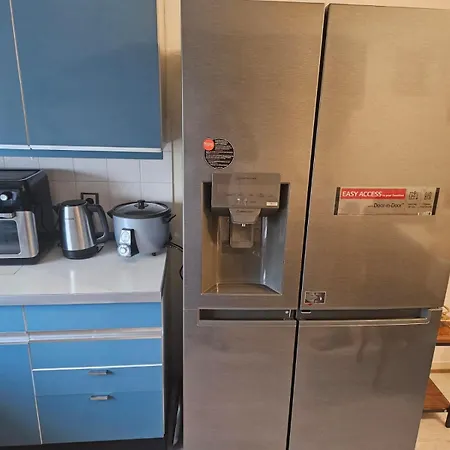 Gemuetliche 2-zimmer-ferienwohnung Mit Wohnzimmer, Dusche & Kueche, Schlafzimmer *