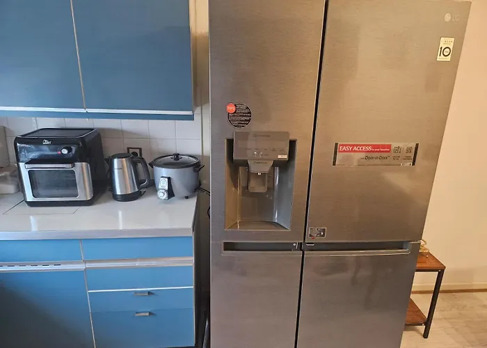 Gemütliche 2-zimmer-ferienwohnung Mit Wohnzimmer, Dusche&küche, Schlafzimmer *